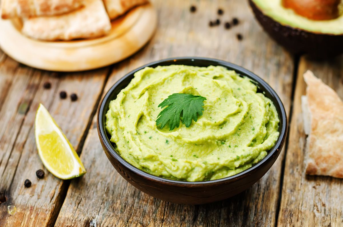 avocado-hummus-recept.jpg