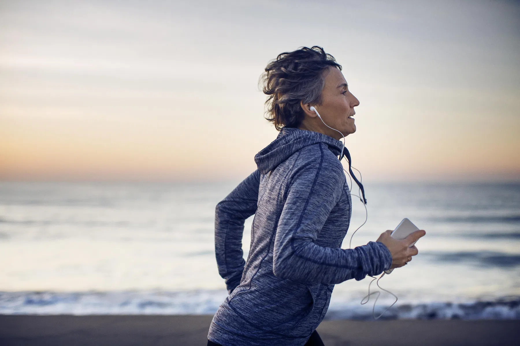 hardlopen-oude-vrouw-corona-virus.jpg