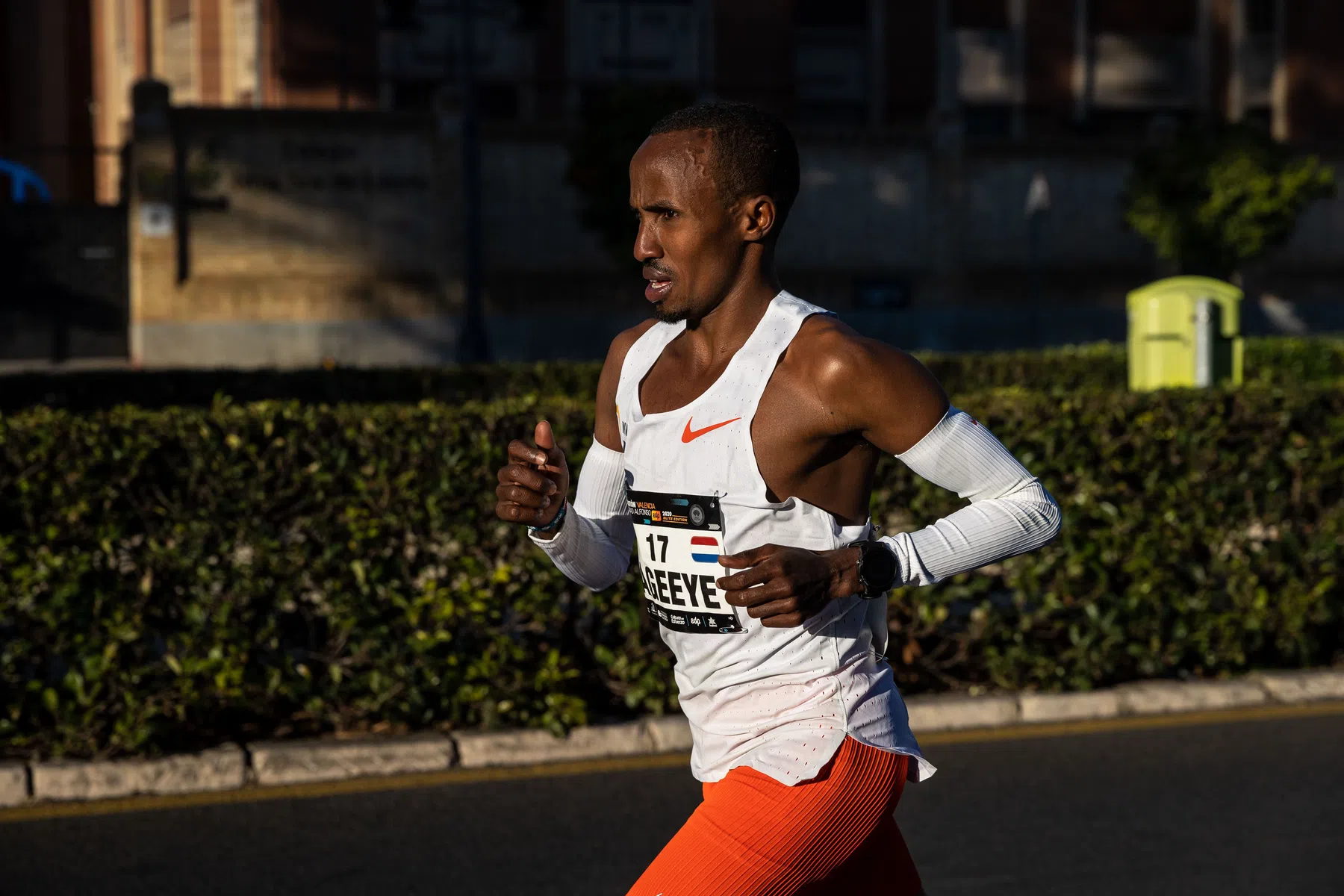 abdi-nageeye-valencia-marathon-MA-RA-TH-ON.jpg