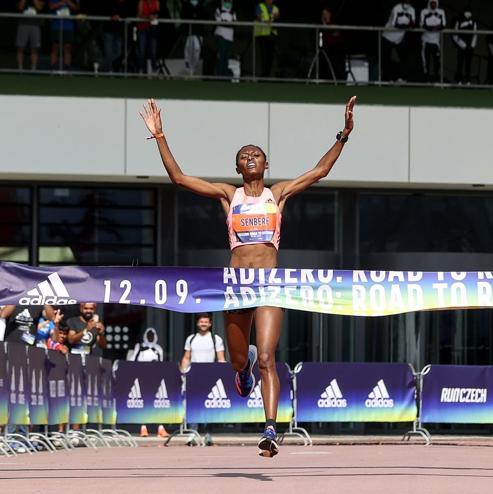 senbere-teferi-of-ethiopia-breaks-the-womens-only-5km-world-news-photo-1631547005.jpg