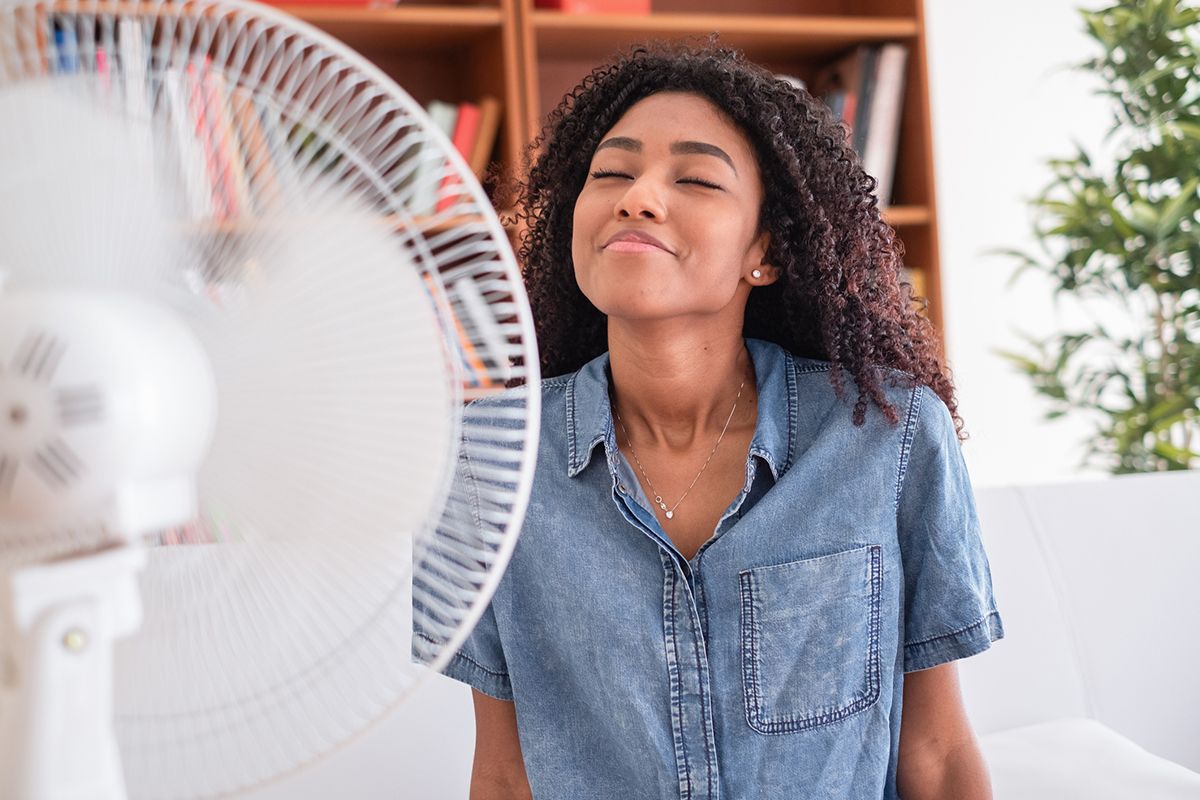 slapen-ventilator-aan-warm-hittegolf.jpg