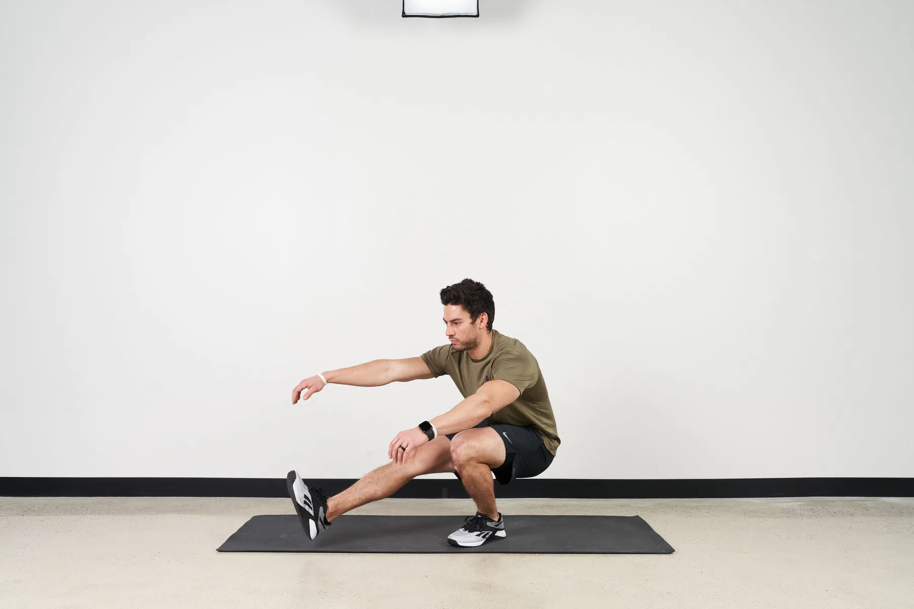 Pistol-squat-Regular-Pistol-Squat-233.jpg