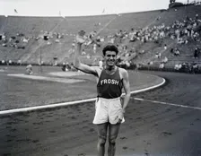 Thumbnail for article: 4 mei: 5 oorlogsverhalen met een olympisch randje