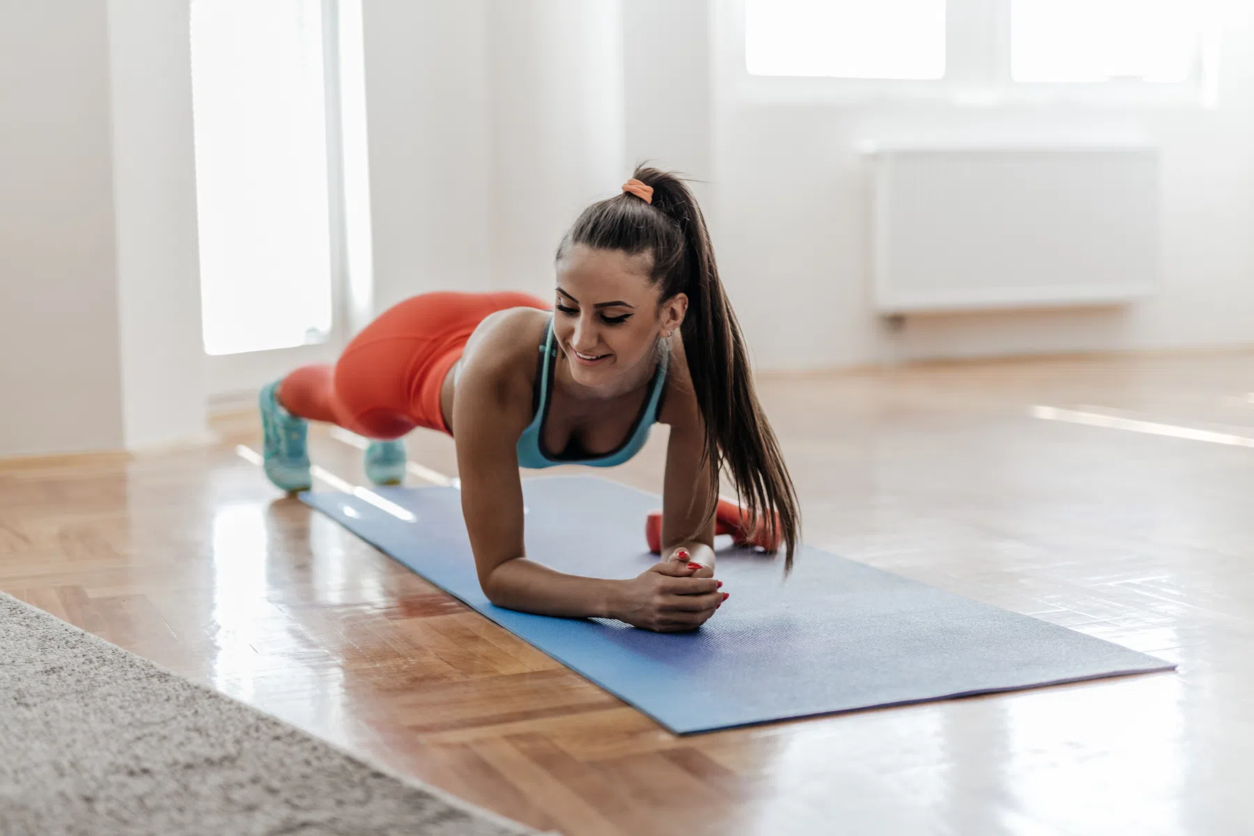 Weinig tijd? Probeer deze 15-minutenworkout voor thuis