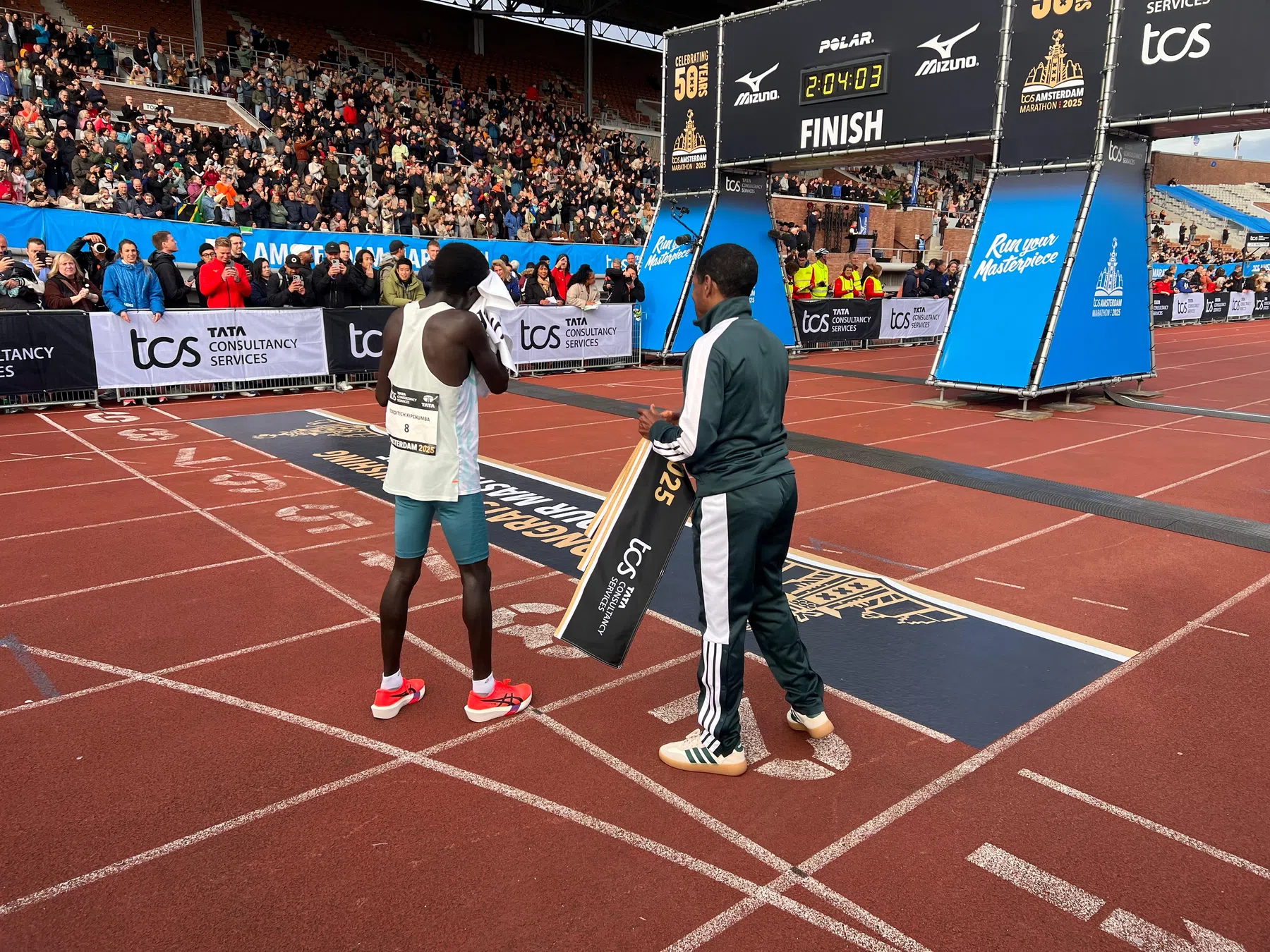 TCS Amsterdam Marathon 2025: Kipchumba parcoursrecord