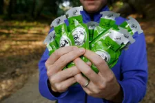 Thumbnail for article: Hoe (on)gezond is een hardloopgelletje?