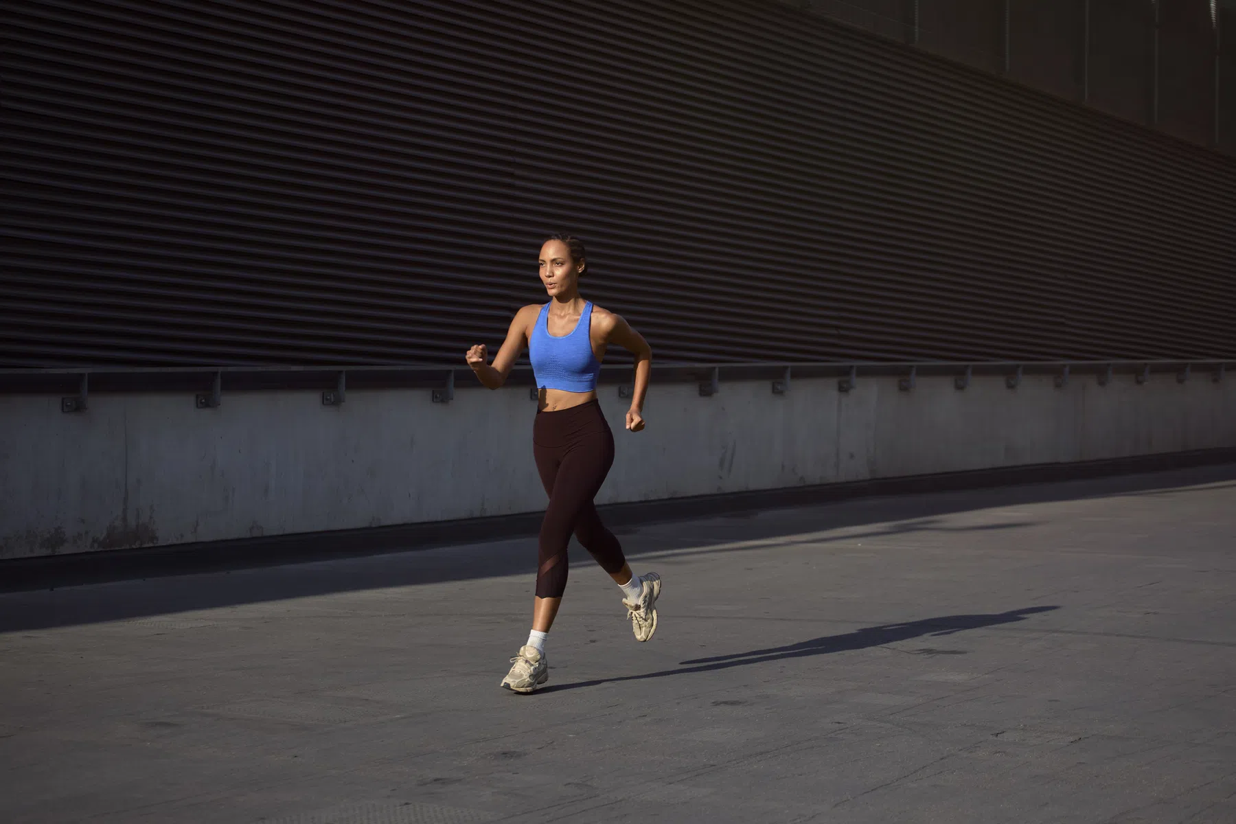 8 bewezen manieren om je hardloopprestaties te verbeteren