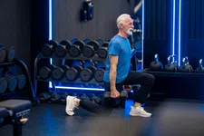 Thumbnail for article: Lopersknie voorkomen: deze 5 oefeningen helpen erbij