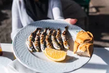Thumbnail for article: Dit gebeurt er volgens sportdiëtisten als je als hardloper vaker uit blik eet