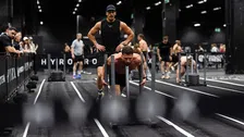 Thumbnail for article: Waarvoor krijg je strafpunten tijdens een HYROX? Dit moet je weten voor je aan de start staat