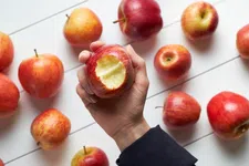 Thumbnail for article: Wat gebeurt er als je elke dag een appel eet?