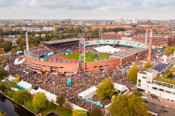 Alles over de Amsterdam Marathon 2026: parcours, startbewijs en praktische info