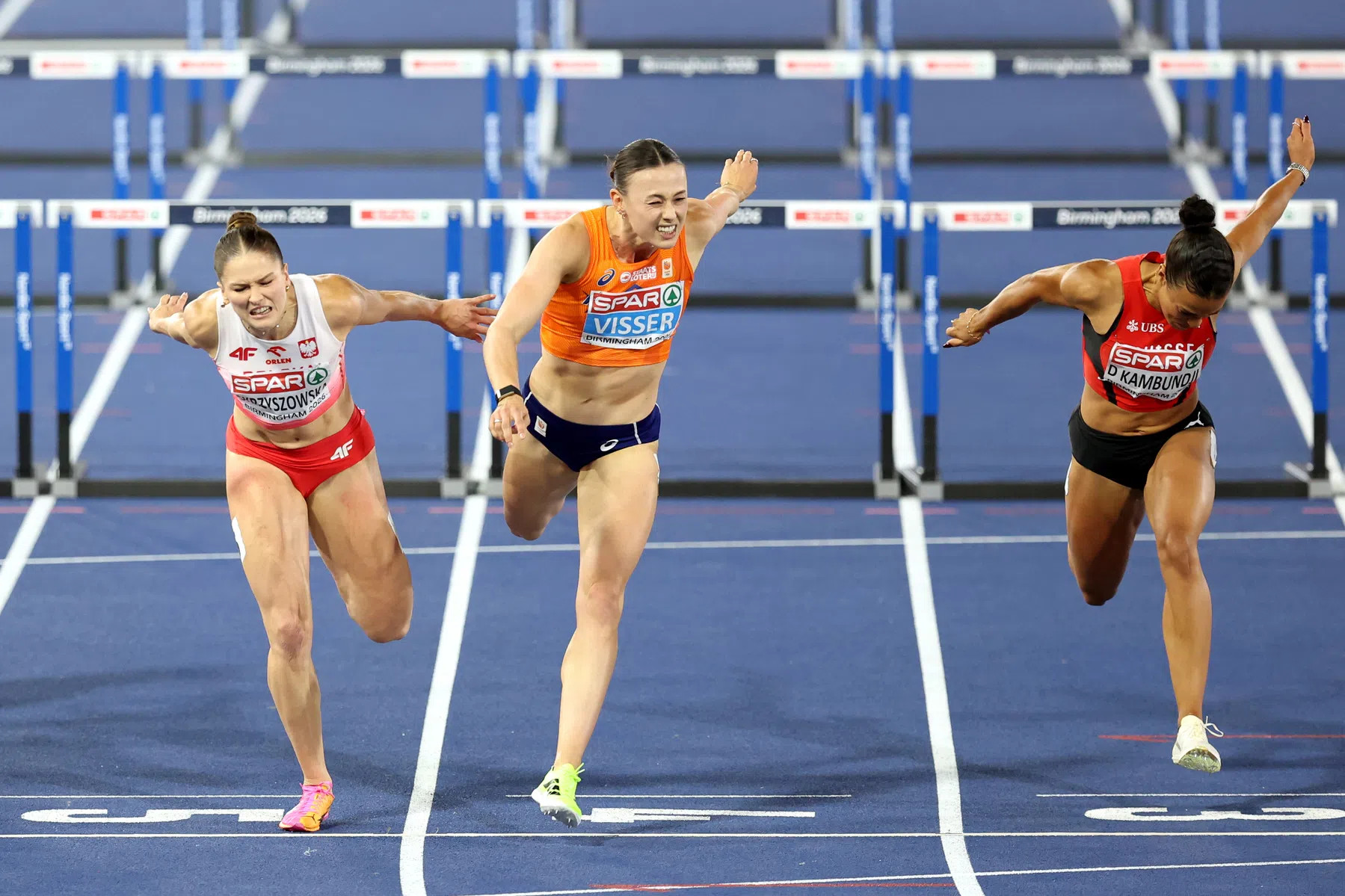 Nadine Visser pakt na zinderende fotofinish eindelijk Europese titel