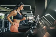 Thumbnail for article: De 12-3-30 loopband workout is razend populair, maar heb je er als hardloper ook iets aan?