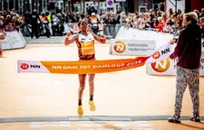 Thumbnail for article: 70-jarige recordhoudster ziet eigen record gebroken worden bij NN Dam tot Damloop