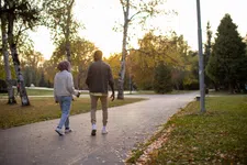 Thumbnail for article: Zo reageert je bloedsuiker op een wandeling na het eten